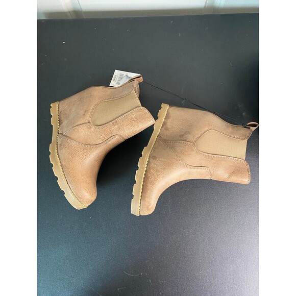 Universal Thread Amalia wedge heel water repellent boots - Picture 2 of 9